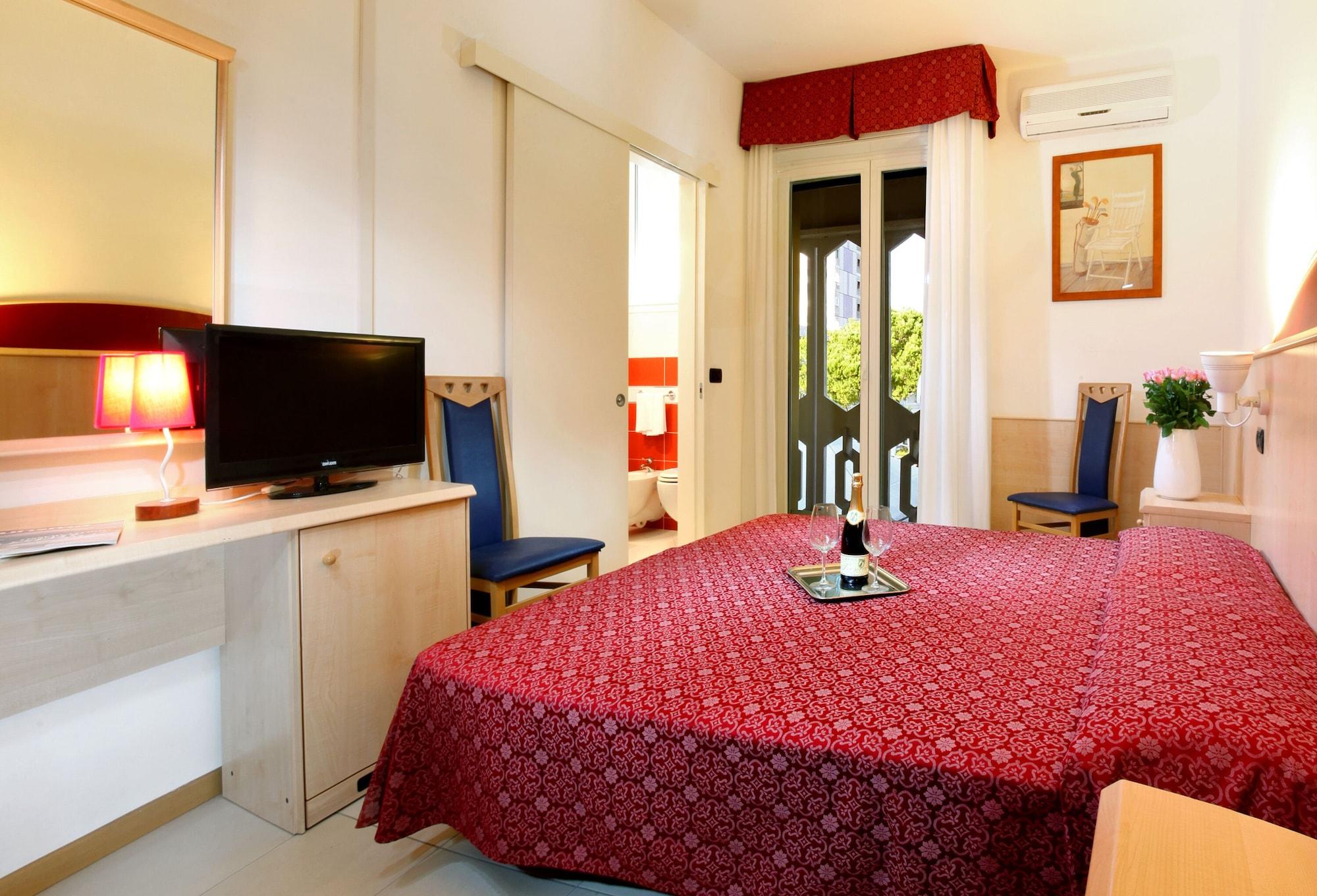 Hotel Regina Λινιάνο Σαμπιαντόρο Εξωτερικό φωτογραφία