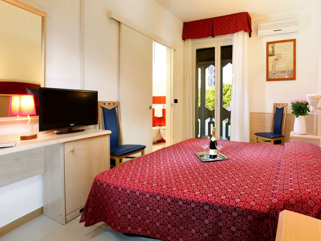 Hotel Regina Λινιάνο Σαμπιαντόρο Εξωτερικό φωτογραφία