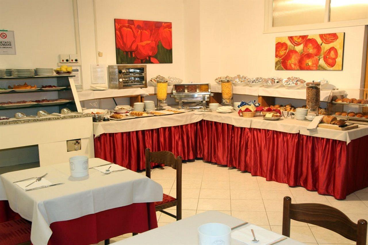 Hotel Regina Λινιάνο Σαμπιαντόρο Εξωτερικό φωτογραφία