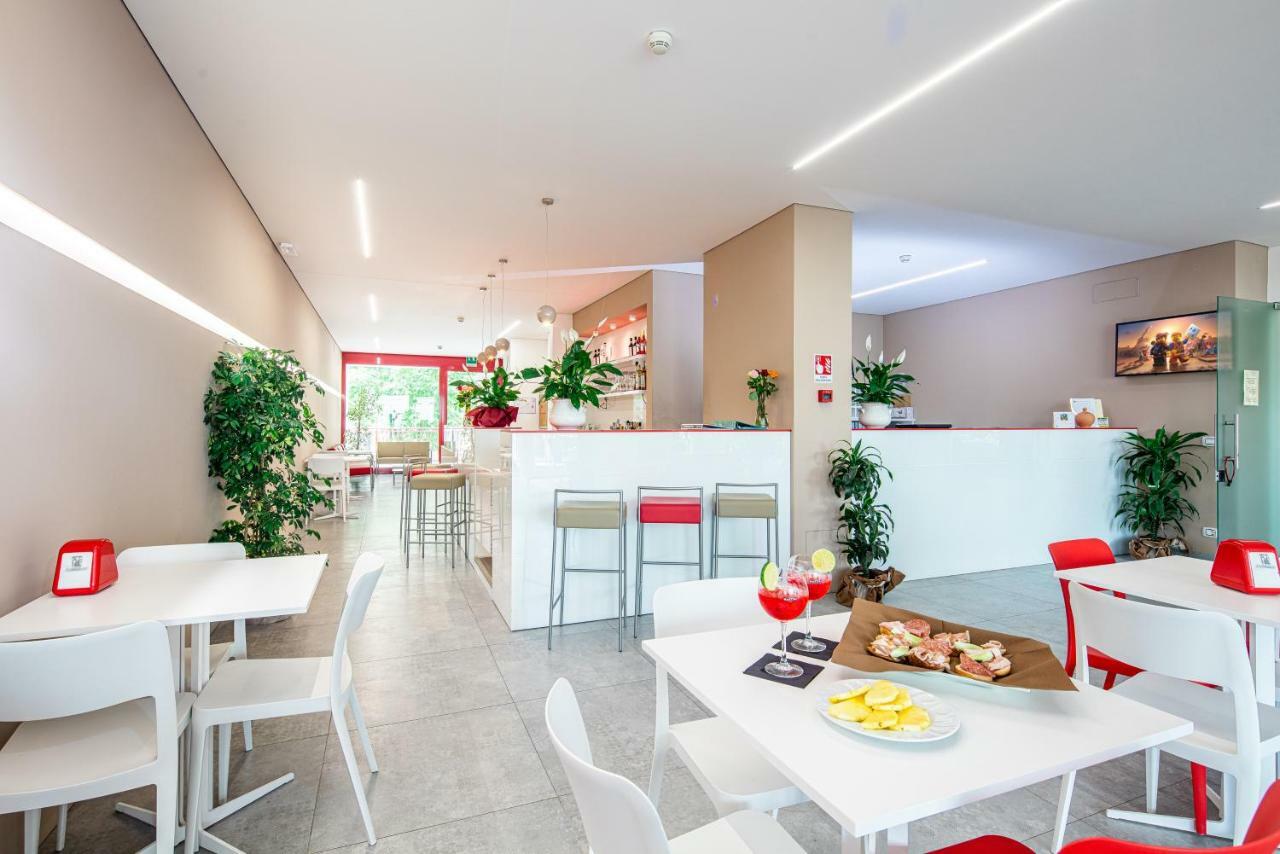 Hotel Regina Λινιάνο Σαμπιαντόρο Εξωτερικό φωτογραφία